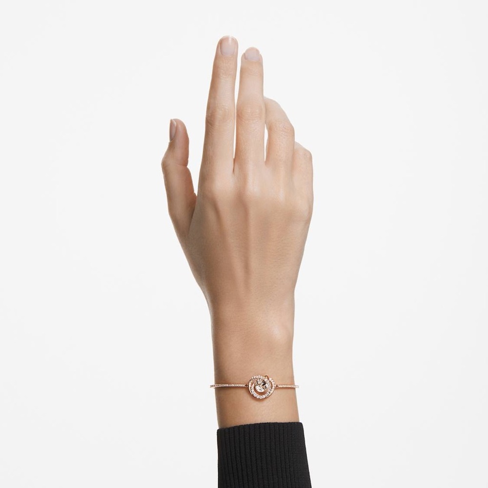 Elegant Rose Gold Bracelet - Picture 2 of 3